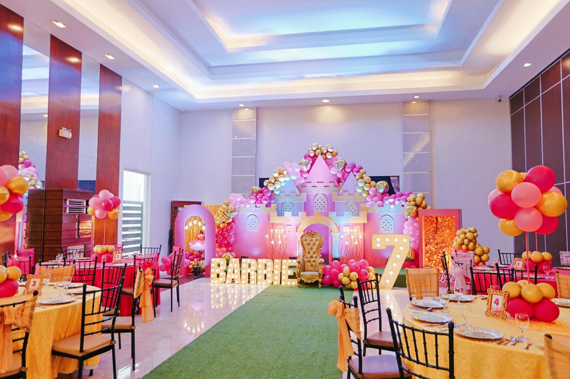 Holiday Suites Puerto Princesa Bagian luar foto
