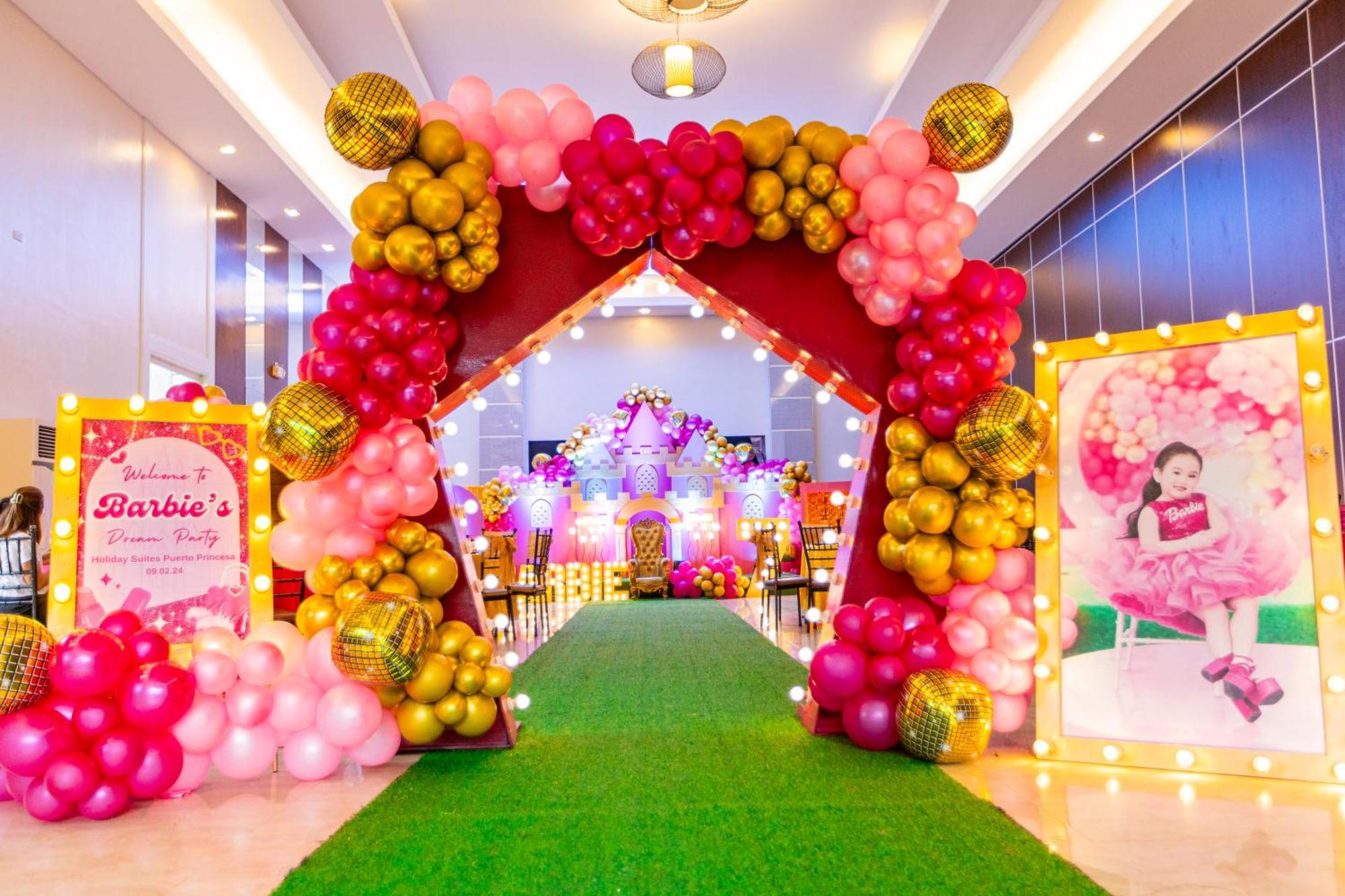 Holiday Suites Puerto Princesa Bagian luar foto
